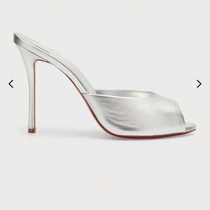 Christian Louboutin
Me Dolly Mules Metallic Silver - Size: 8.5B / 38.5EU
